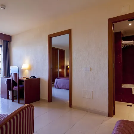 Отель Playas De 3*